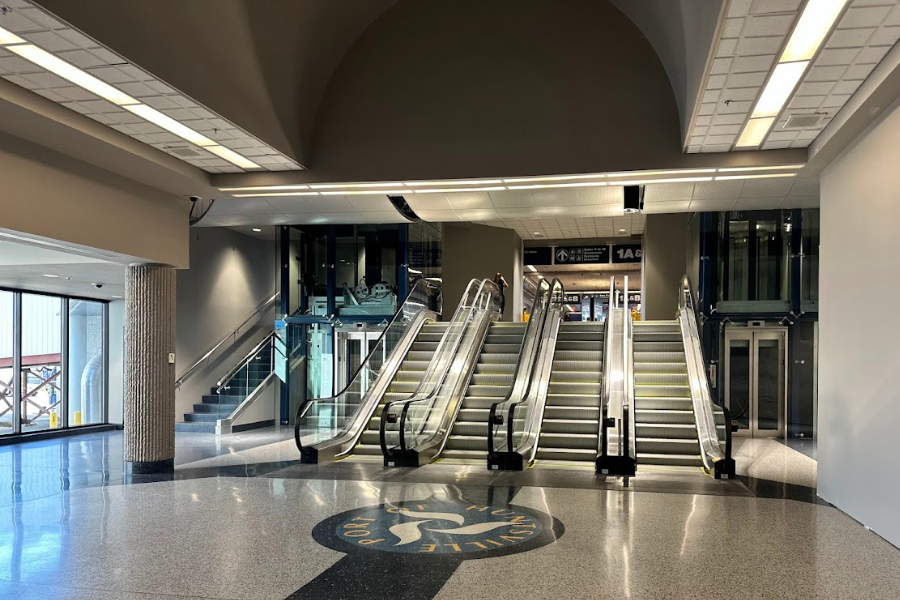 The New concourse connector area at HSV